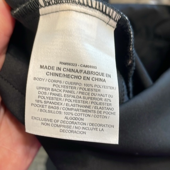 NWT Nike Sportswear Tech Business Athletic Women’s Black Pencil Skirt Size Small - Picture 10 of 10